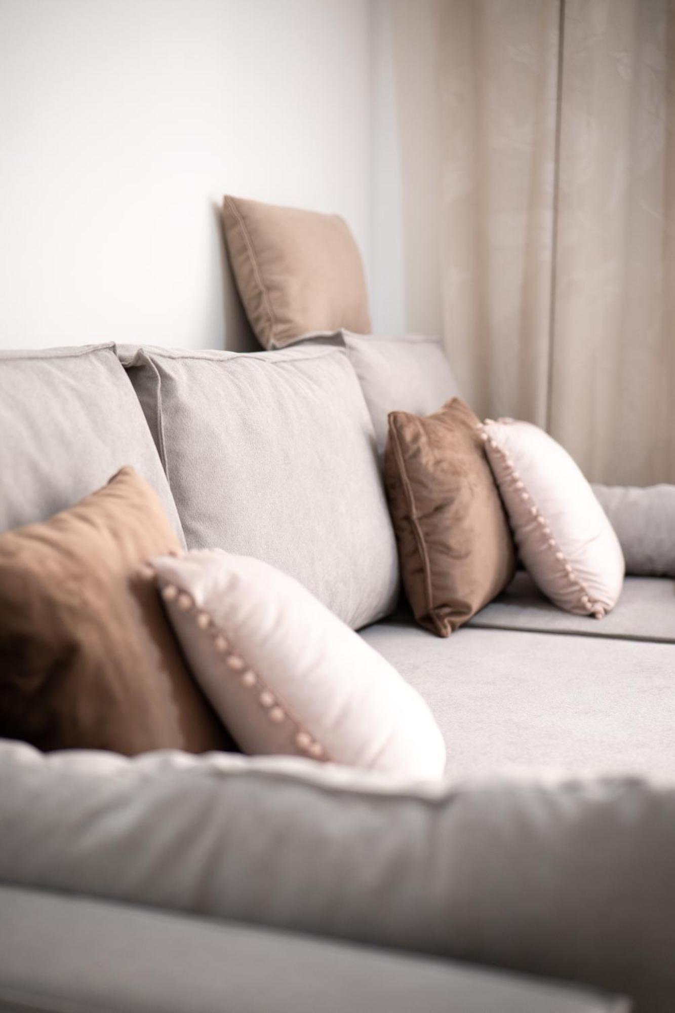 Grandeur Home Apartment Mostar - Free Parking ภายนอก รูปภาพ